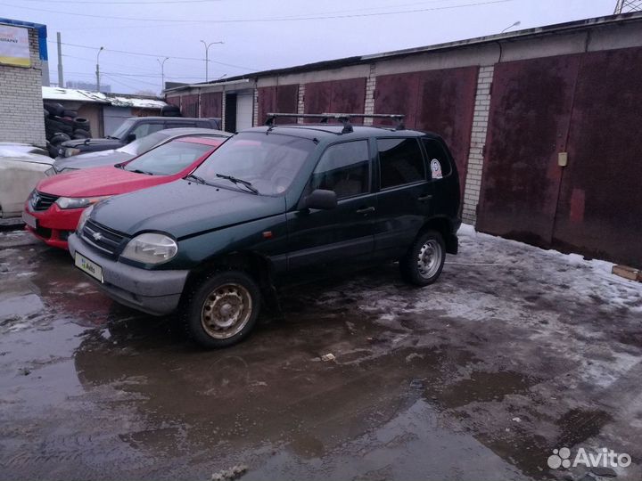 Chevrolet Niva, 2004