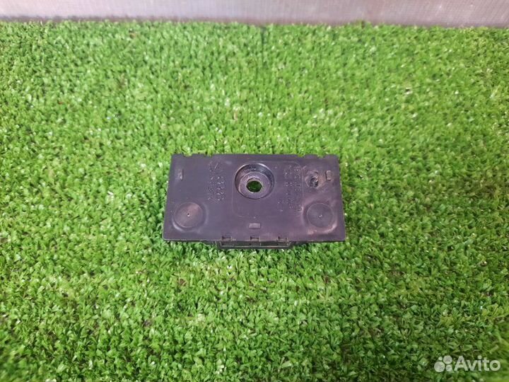 Усилитель антенны Audi A6 C6 Quattro седан 3.2