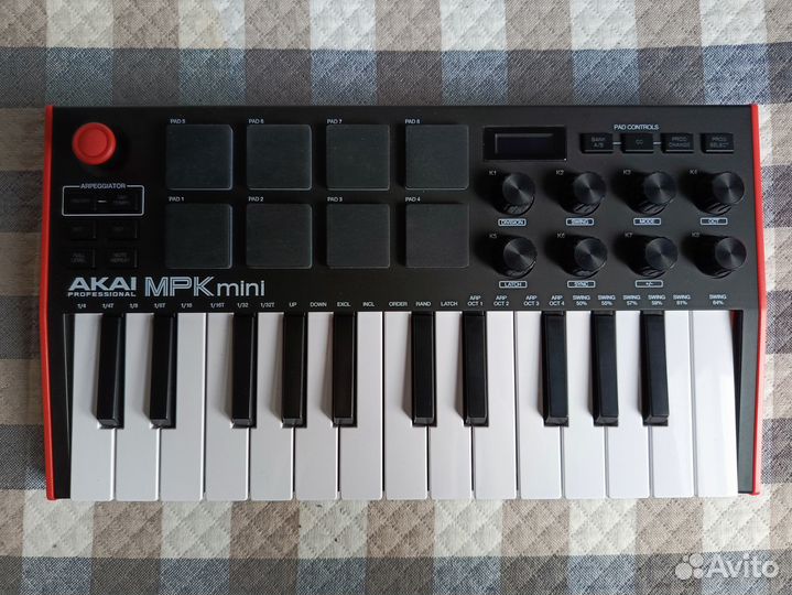 Midi-клавиатура Akai Pro MPK Mini MK3
