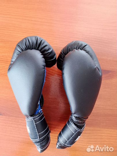Боксерские перчатки 6 oz