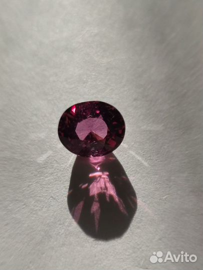 Шпинель розово-фиолетовая
