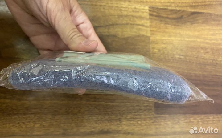 Новая щетка для мытья оконных отверстий