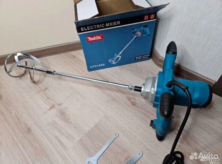 Миксер строительный новый