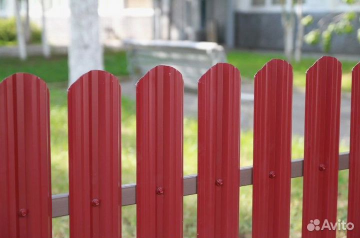 Евроштакетник М-образный. М-образный штакетник