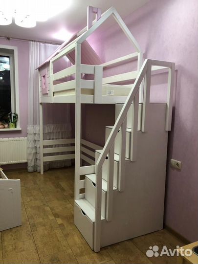 Кровать-чердак новая
