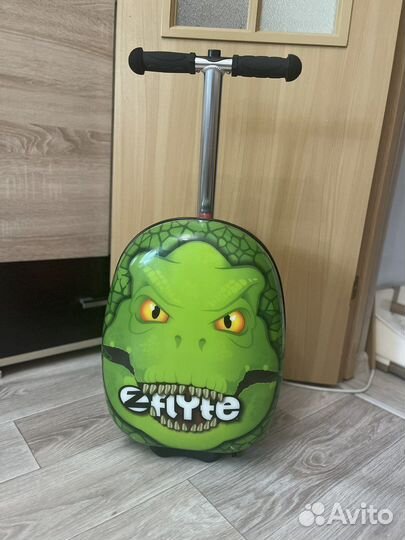 Детский чемодан самокат Zinc