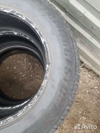 Bridgestone Ice Cruiser 7000 235/65 R17