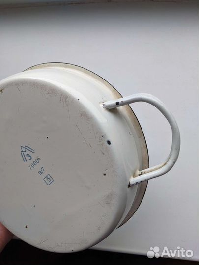 Кастрюля эмалированная