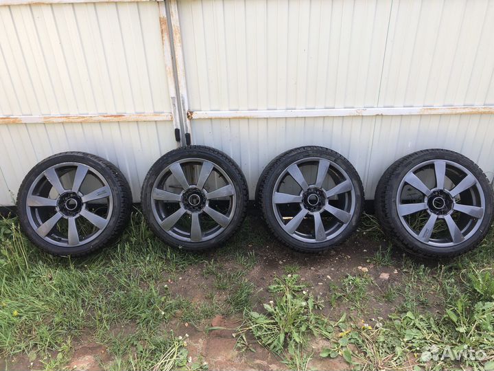 R18 Triangle Snowlink TWT02 235/40, PCD 5x112 DIA 57.1