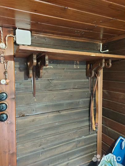 Полочка настенная