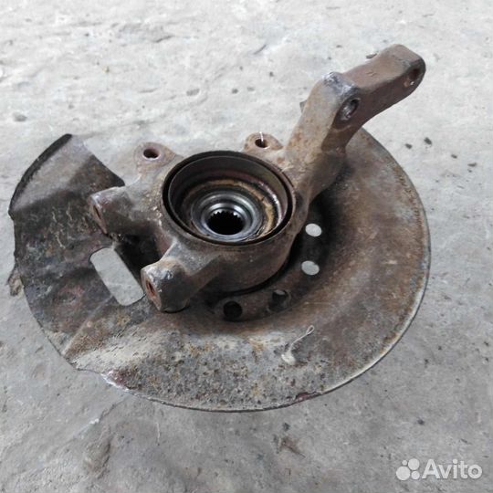 Кулак поворотный правый со ступицей LADA kalina