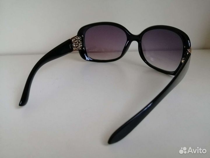 Солнцезащитные очки женские