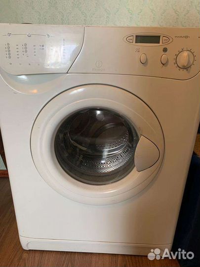 Стиральная машина на запчасти indesit WR 105 X.R