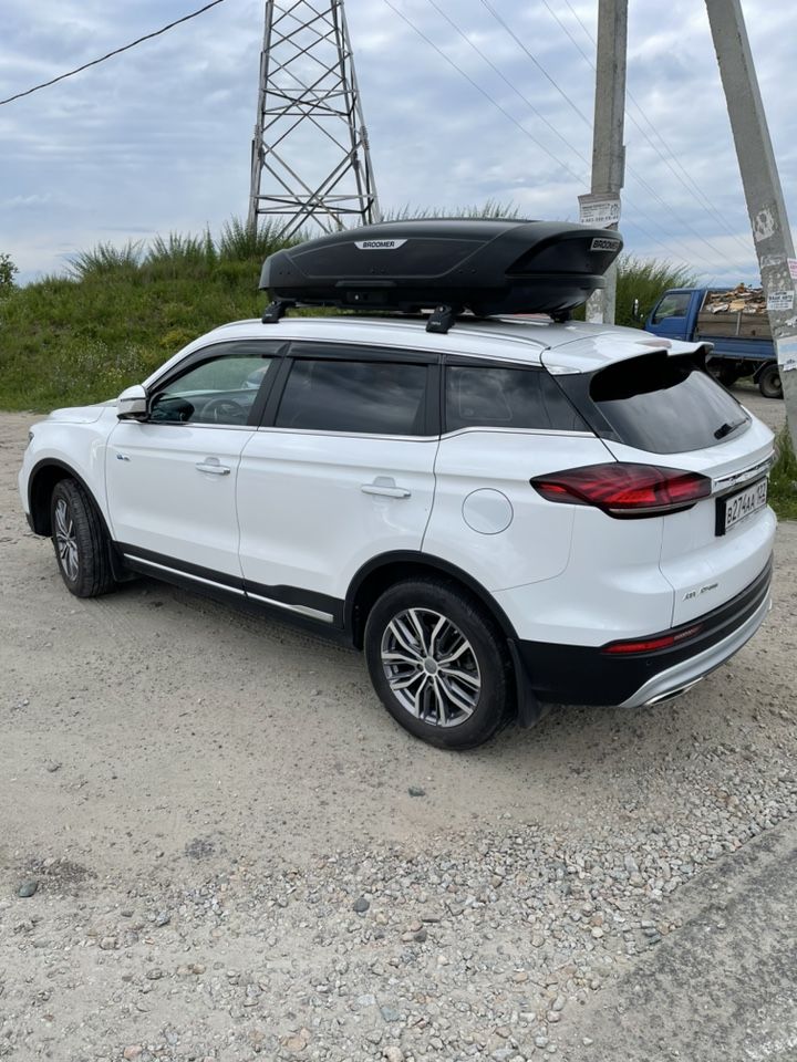 Geely Atlas Pro: фото владельца