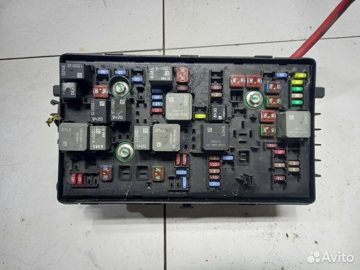 Chevrolet Cruze (J305) l блок предохранителей