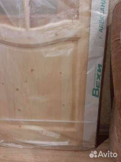 Двери из массива сосны