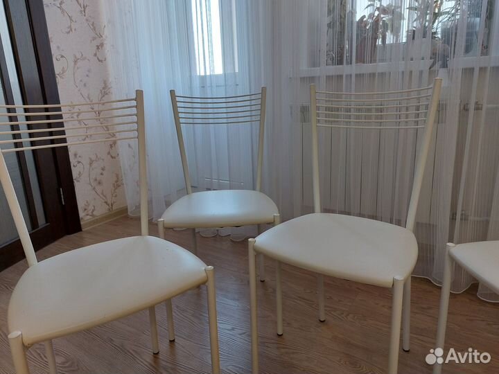 Кухонные стулья бу 4 шт