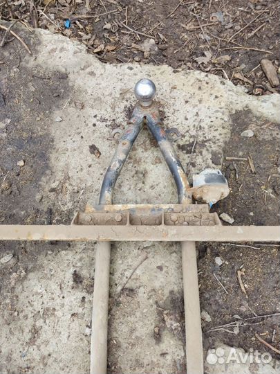 Фаркоп на москвич