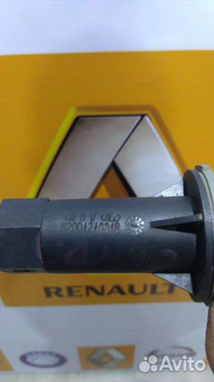 Главный цилиндр сцепления гцс Renault sandero