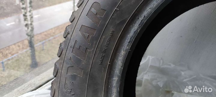 Goodyear UltraGrip 225/60 R17