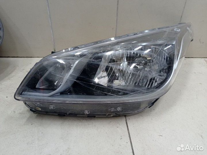Фара передняя левая Kia Rio