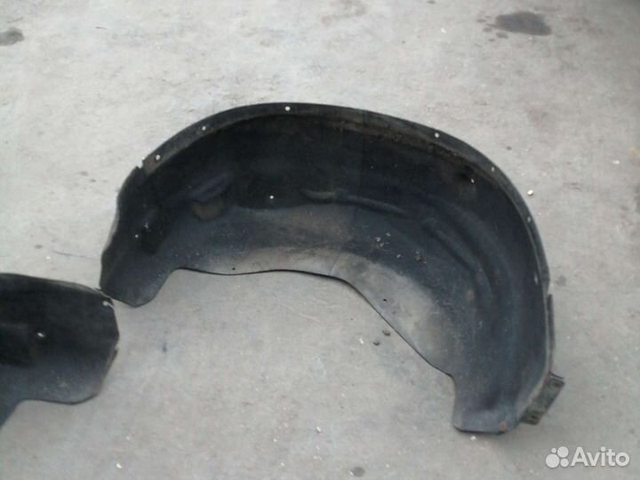 Подкрылок задний на BMW X5E70