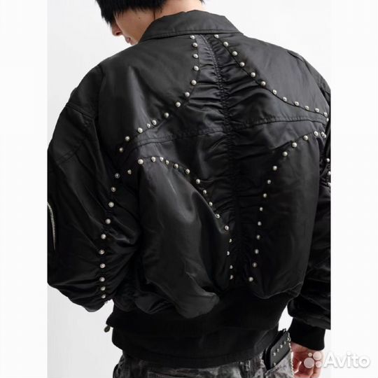 Дутый Бомбер Thug Club