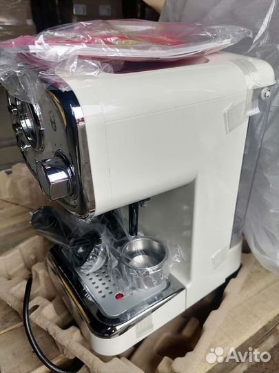 Кофеварка oursson EM1505 Рожковая Бежевая Новая