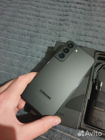 Samsung s22 8/128gb Snapdragon 8 gen 1