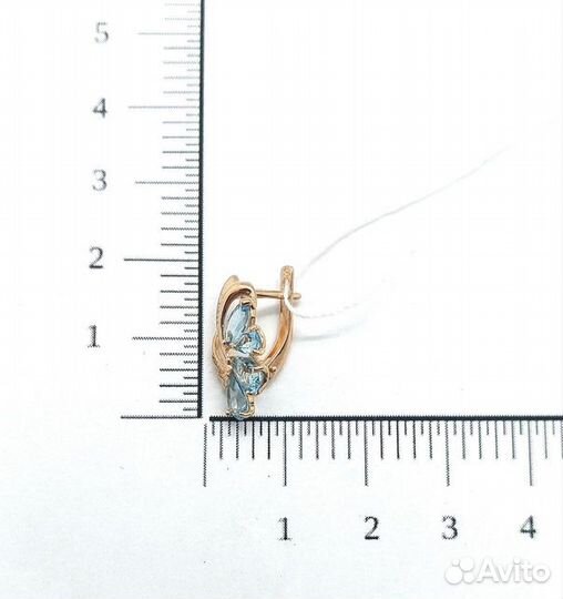 Золотые серьги с камнем