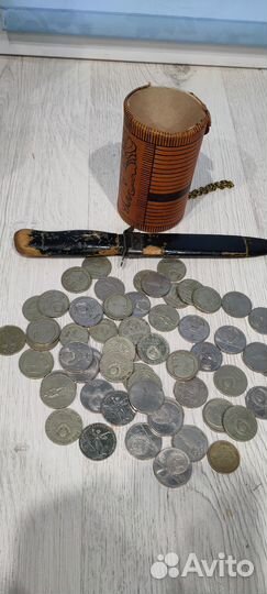 Старинные настенные антикварные часы с боем