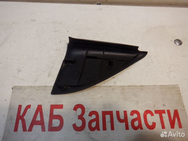 Уголок зеркала VW Passat B3