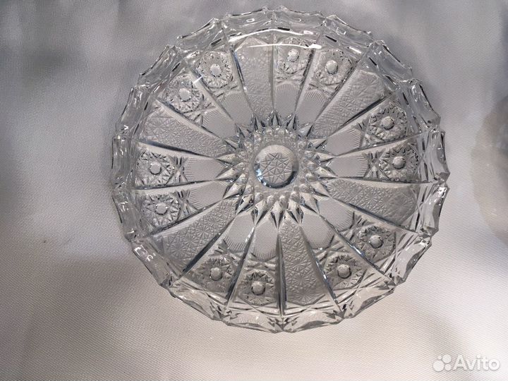 Ваза хрустальная и розетки