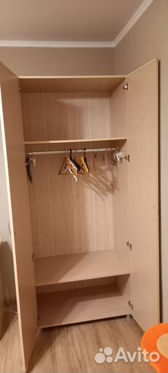 Шкаф распашной