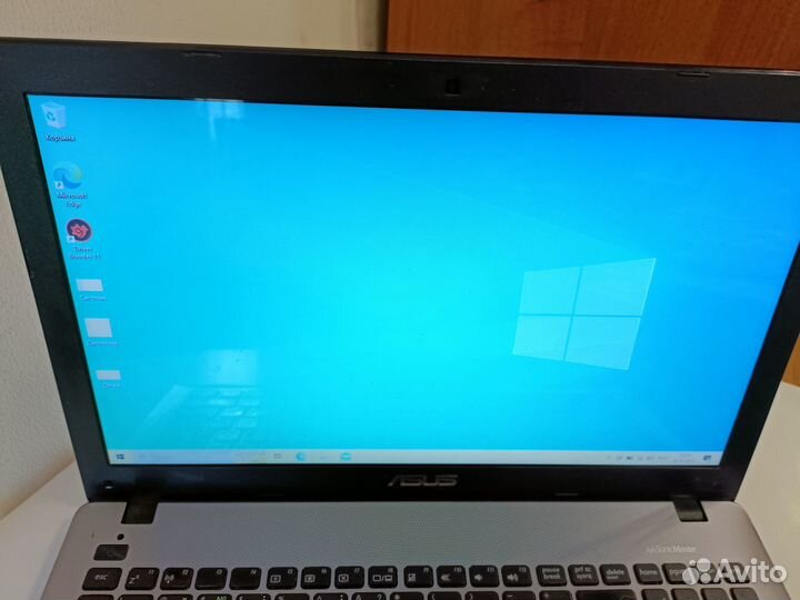 Ноутбук Asus x550ln