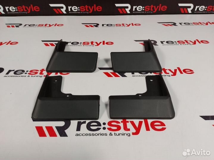 Брызговики Toyota Prius 30 U1438