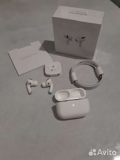 Наушники AirPods Pro с реальным шумоподавлением