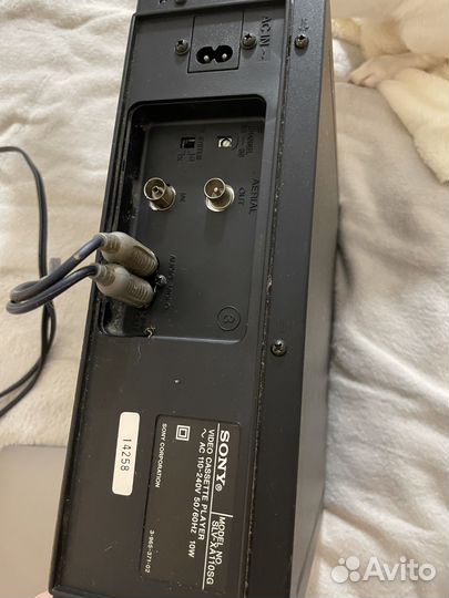 Кассетный видеомагнитофон sony