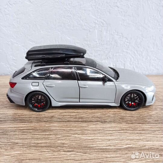 Машинка инерционная металлическая Audi rs 6