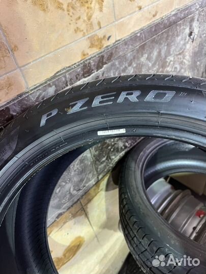 Pirelli P Zero 245/40 R20