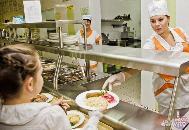 Раздатчик в столовую вахта с проживанием