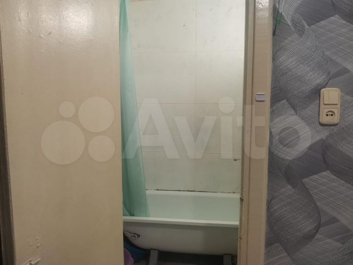 Комната 18 м² в 2-к., 8/9 эт.