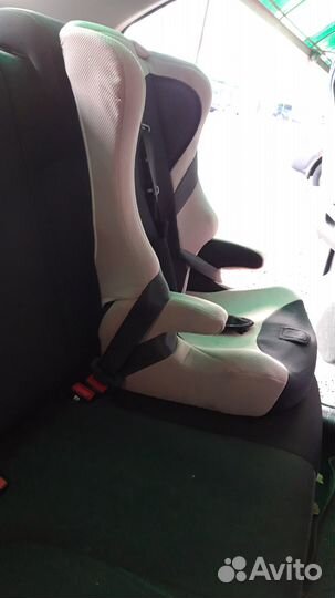 Детское кресло-бустер babyton