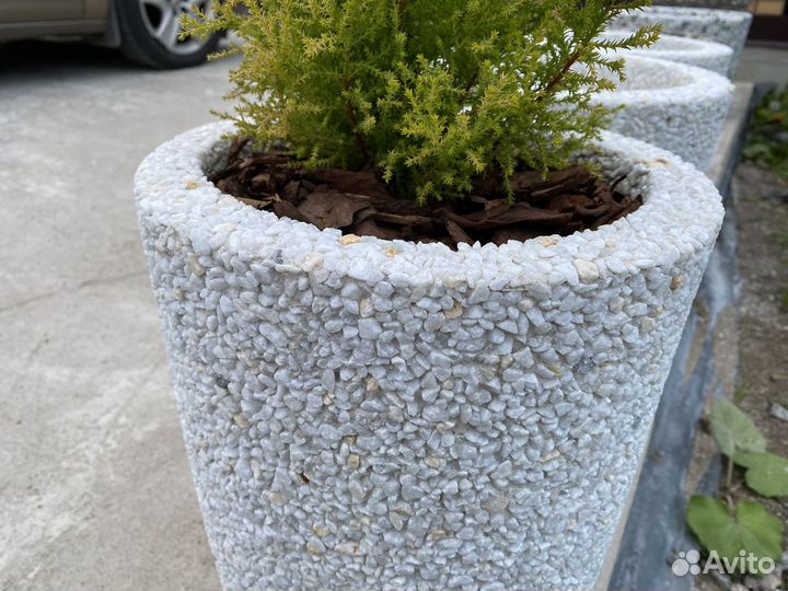 Вазоны для цветов уличные