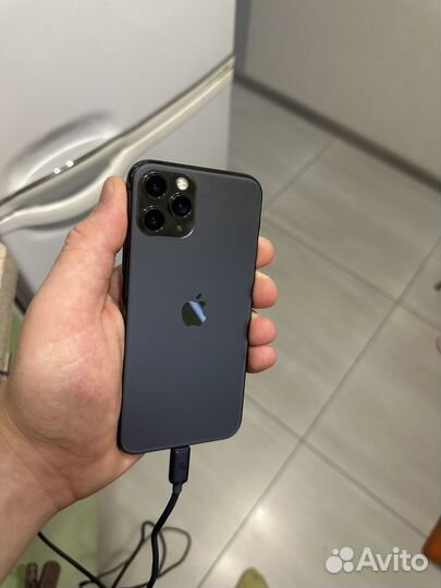 iPhone 11 Pro, 256 ГБ