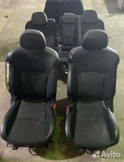 Задний ряд сидений Peugeot 4007