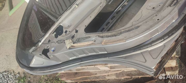 Мерседес W 211 задняя дверь