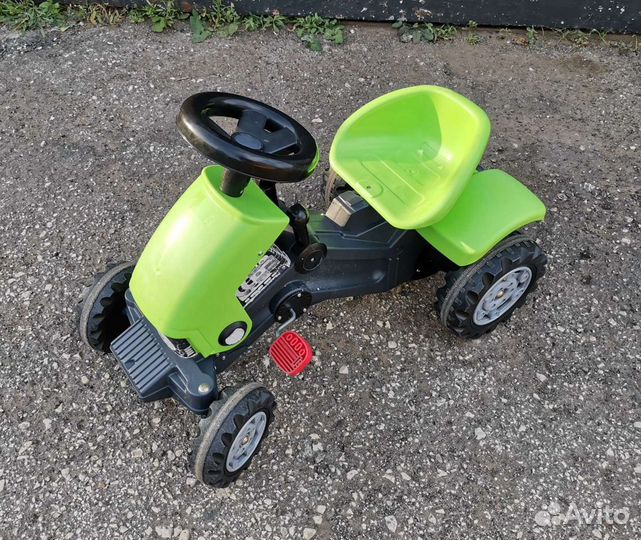 Детский трактор с педалями