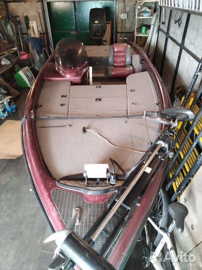 Bass boat triton tr20