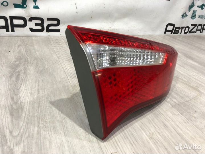 Фонарь крышки багажника левый Kia Rio 3 G4FA 2014